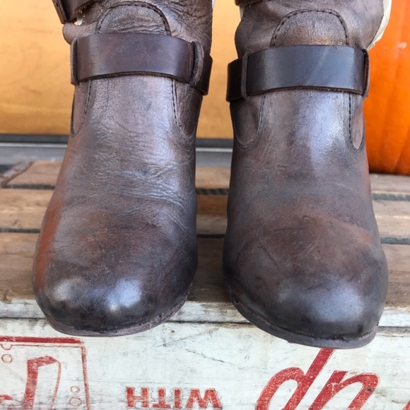 Freebird Teddy Heeled Boots 7 - Picture 6 of 12